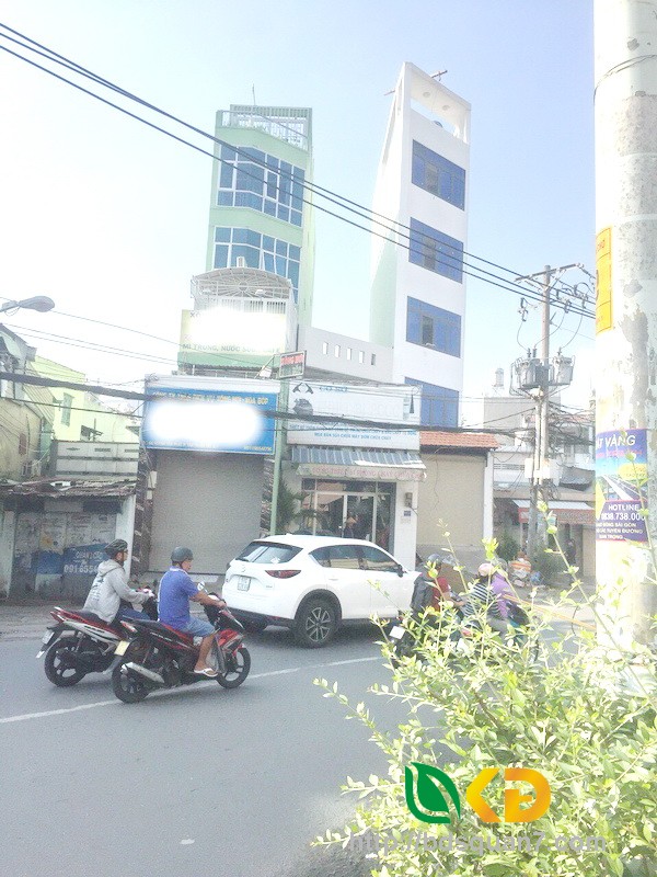 Bán nhà 5 lầu mặt tiền đường Huỳnh Tấn Phát quận 7.